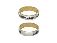 Серебряное обручальное кольцо с позолотой и черневым узором «Любовь навеки»